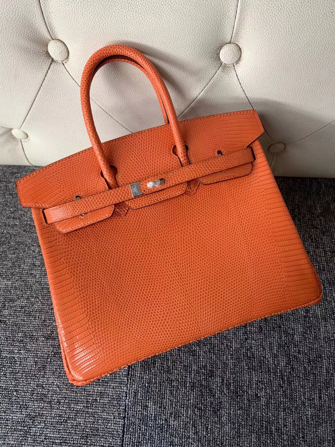 カスタムエルメスBirkin25CMエルメスオレンジ輸入シャイニーリザードスキンプラチナシルバーバックル