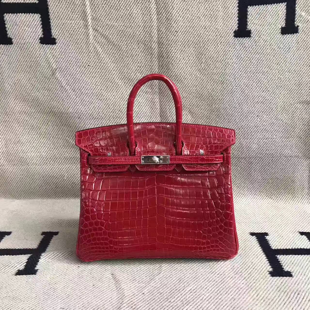 エルメスレディースバッグ価格エルメスは赤い光沢のあるクロコダイルレザーBirkin25プラチナバッグです