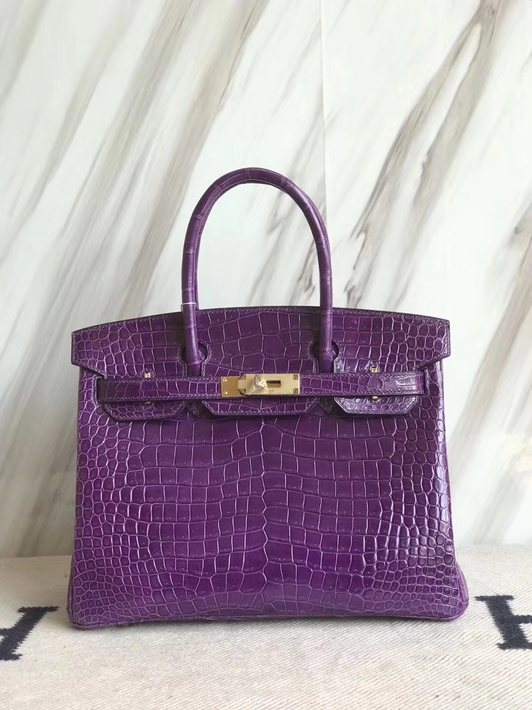 エルメスバーキンレディースバッグエルメスグレープパープルシャイニークロコダイルレザープラチナバッグBirkin30CMゴールドバックル