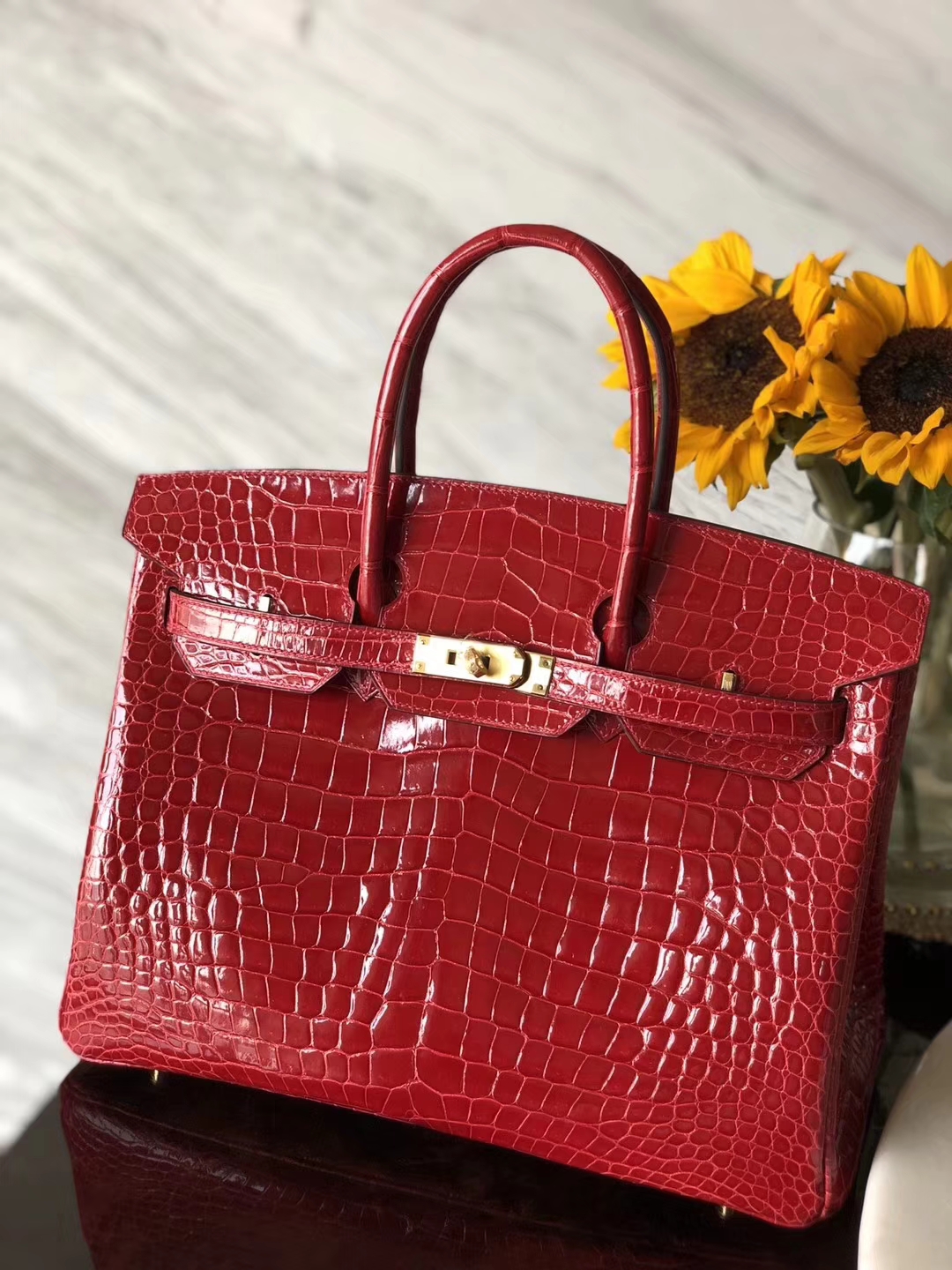 エルメスバッグ公式サイトエルメスCK95フェラーリレッドシャイニークロコダイルレザープラチナバッグBirkin35CMゴールドバックル