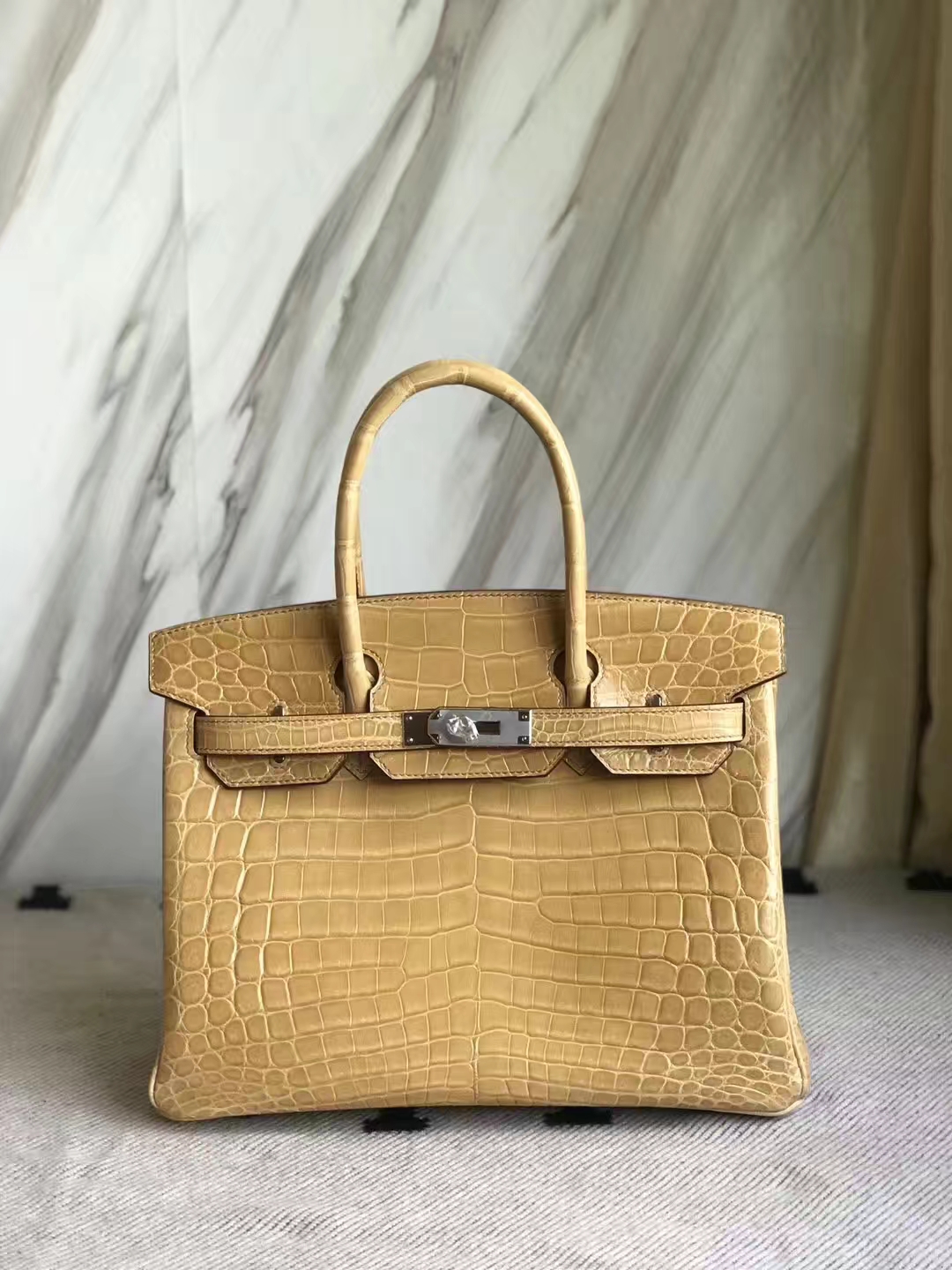 エルメスバーキンレディースバッグエルメスシャイニークロコダイルレザーBirkin30プラチナバッグ1Cアプリコットシルバーバックル