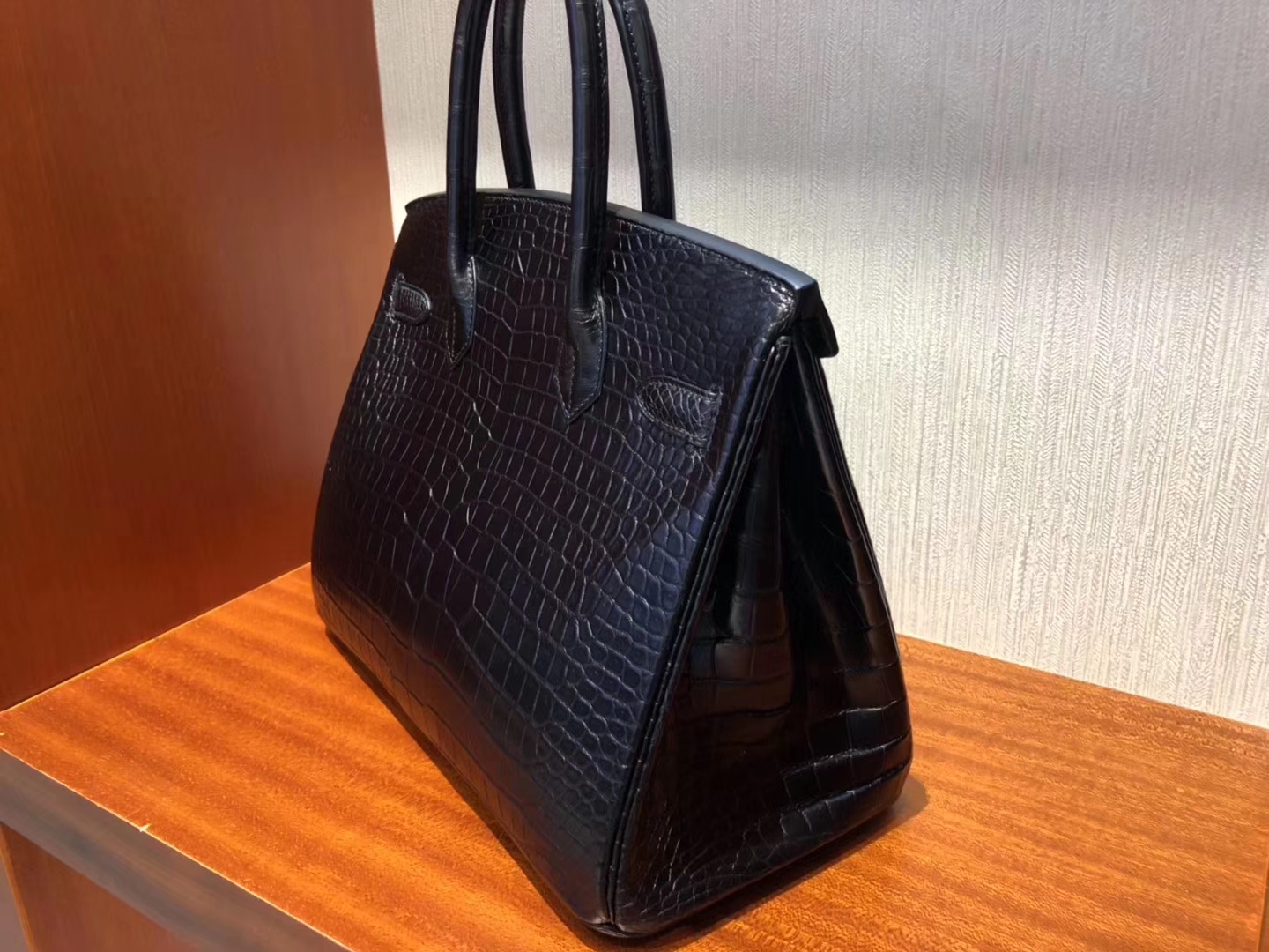 スポットエルメスバーキンバッグエルメスマットクロコダイルレザープラチナバッグBirkin30CMck89ブラックシルバーバックル