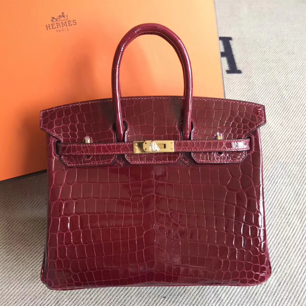 エルメスレディースバッグ新しいエルメスプラチナバッグBirkin25cmF5ブルゴーニュワインレッドシャイニークロコダイルレザーゴールドバックル