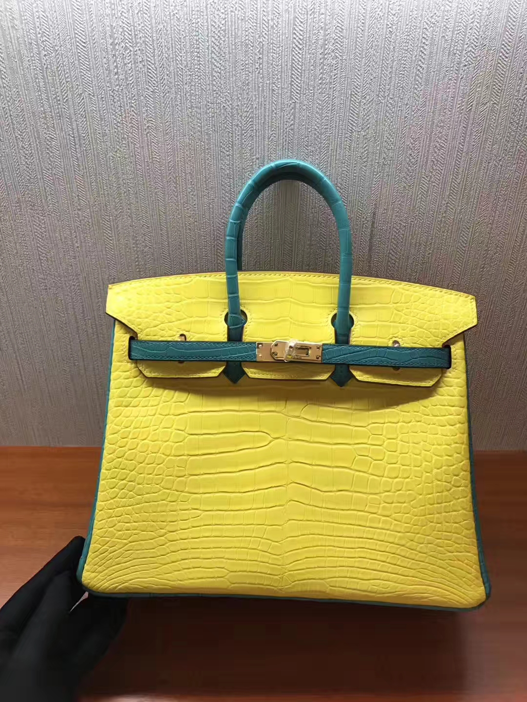 エルメスバッグ公式サイトエルメス9Rレモンイエロースペル7FピーコックブルーマットクロコダイルレザーBirkin25プラチナバッグ