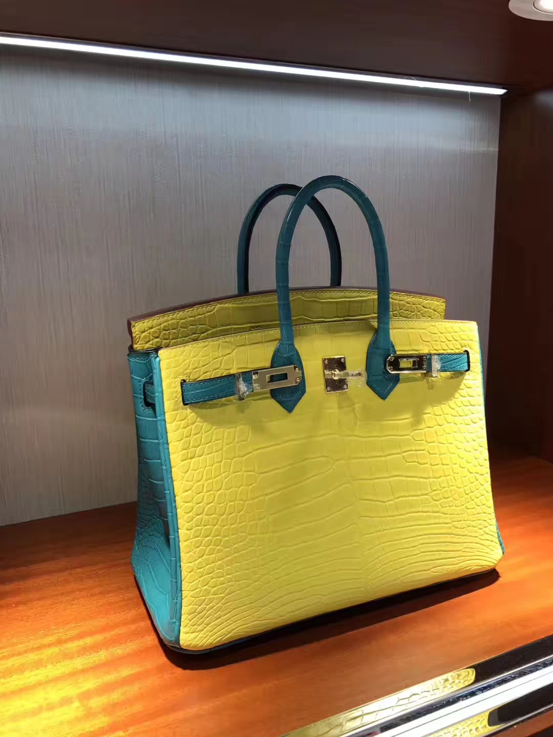 エルメスバッグ公式サイトエルメス9Rレモンイエロースペル7FピーコックブルーマットクロコダイルレザーBirkin25プラチナバッグ