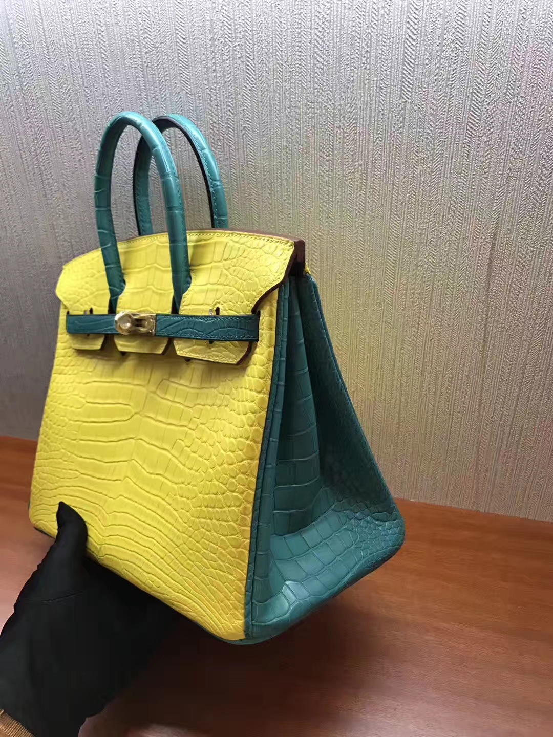 エルメスバッグ公式サイトエルメス9Rレモンイエロースペル7FピーコックブルーマットクロコダイルレザーBirkin25プラチナバッグ