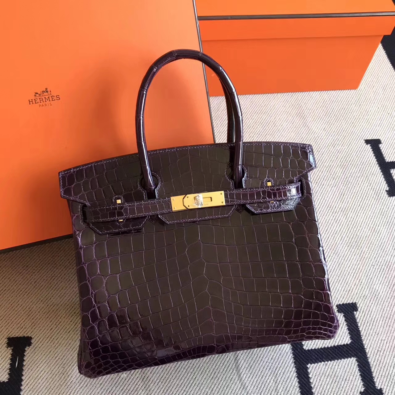 エルメスレディースバッグサイズエルメス9GクリスタルパープルシャイニークロコダイルレザーBirkin30プラチナバッグゴールドバックル