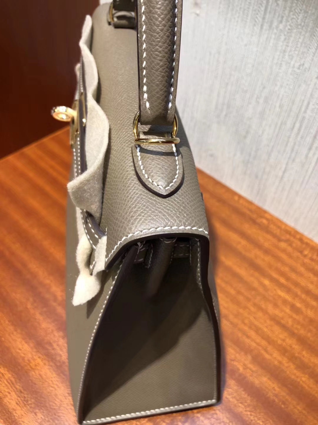 スポットエルメスケリー25CMエルメスCK18エレファントグレーパームレザーケリーバッグゴールドバックル-hermes.earth スポットエルメスケリー25CMエルメスCK18エレファントグレーパームレザーケリーバッグゴールドバックル
