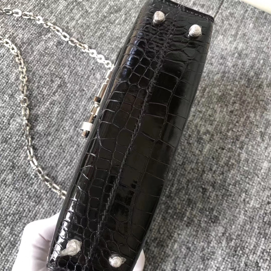 カスタマイズされたエルメスピストルバッグエルメスVerrou17.5cmCK89ブラッククロコダイルレザーシルバーバックル