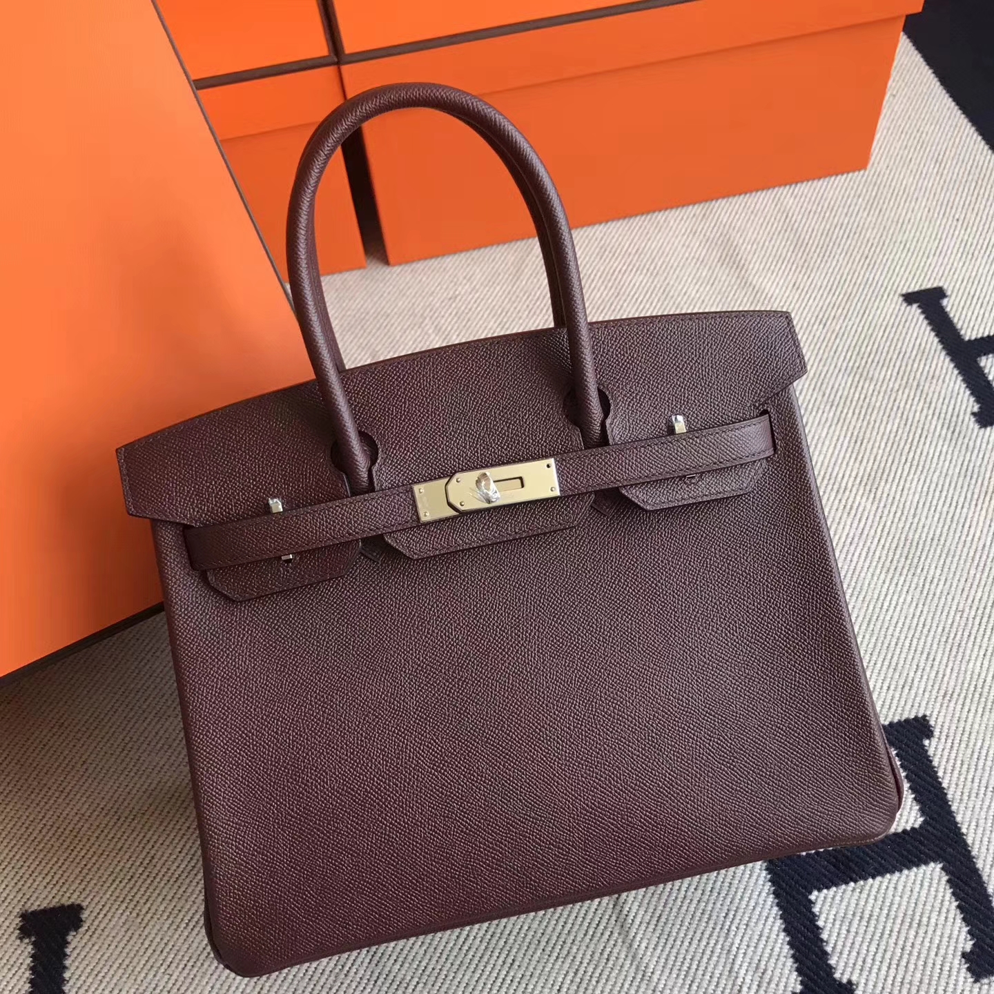 エルメスレディースバッグ価格エルメスCK57ボルドーワインレッドエプソムレザーBirkin30プラチナバッグシルバーバックル