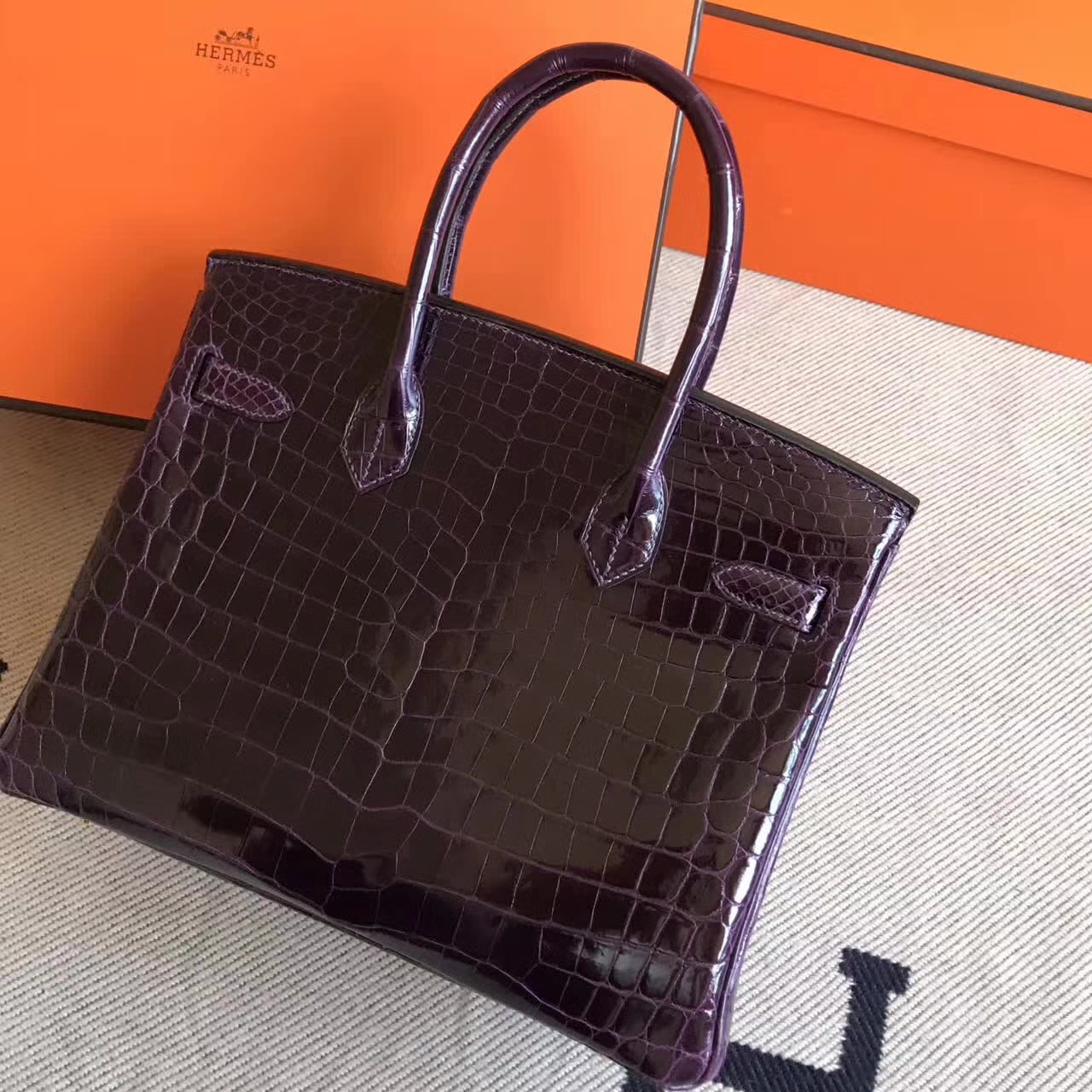 エルメスレディースバッグサイズエルメス9GクリスタルパープルシャイニークロコダイルレザーBirkin30プラチナバッグゴールドバックル