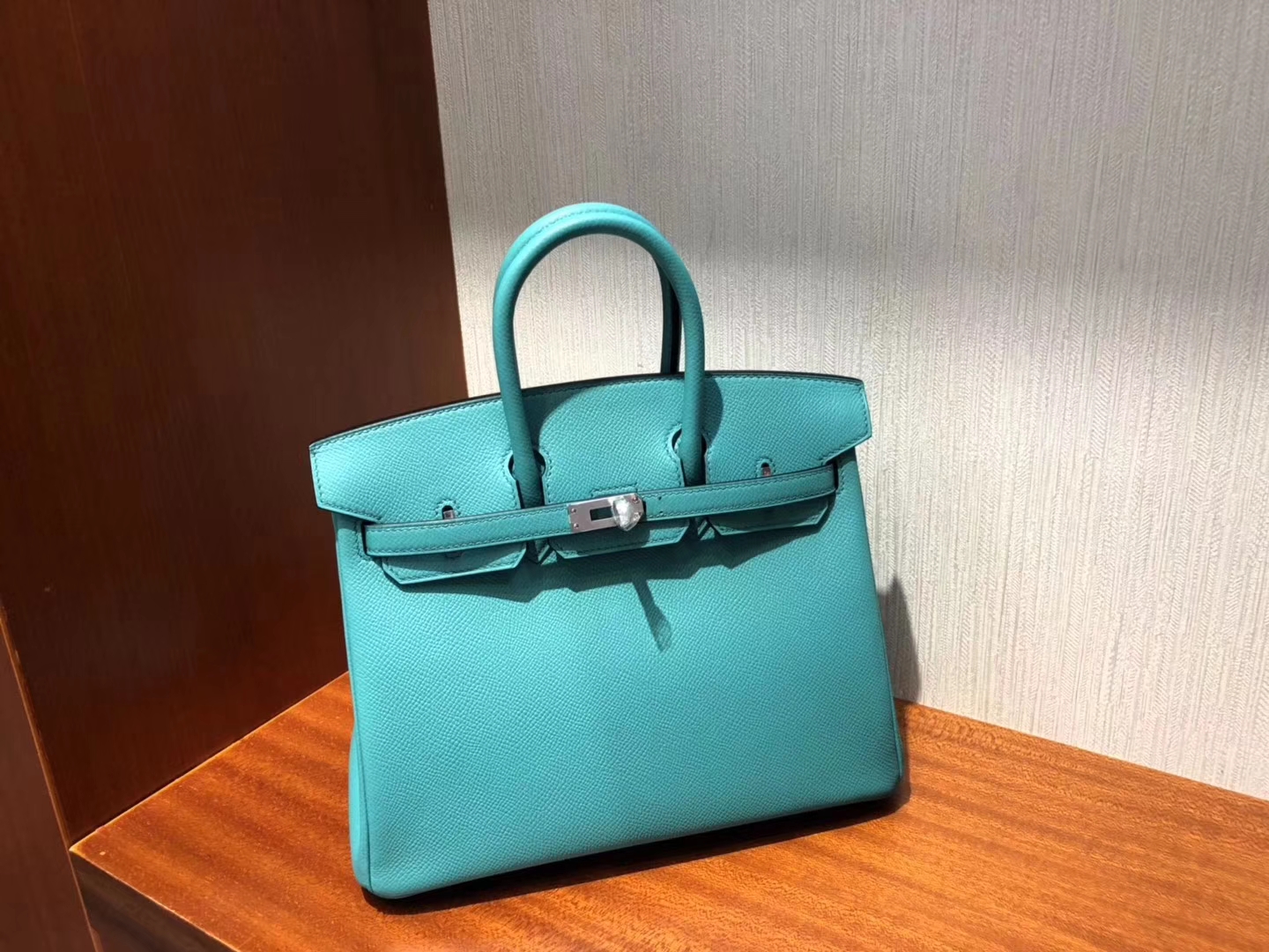 スポットエルメスバッグ価格エルメス最新カラーU1ヴェローナグリーンエプソムレザープラチナバッグBirkin25CMゴールドバックル