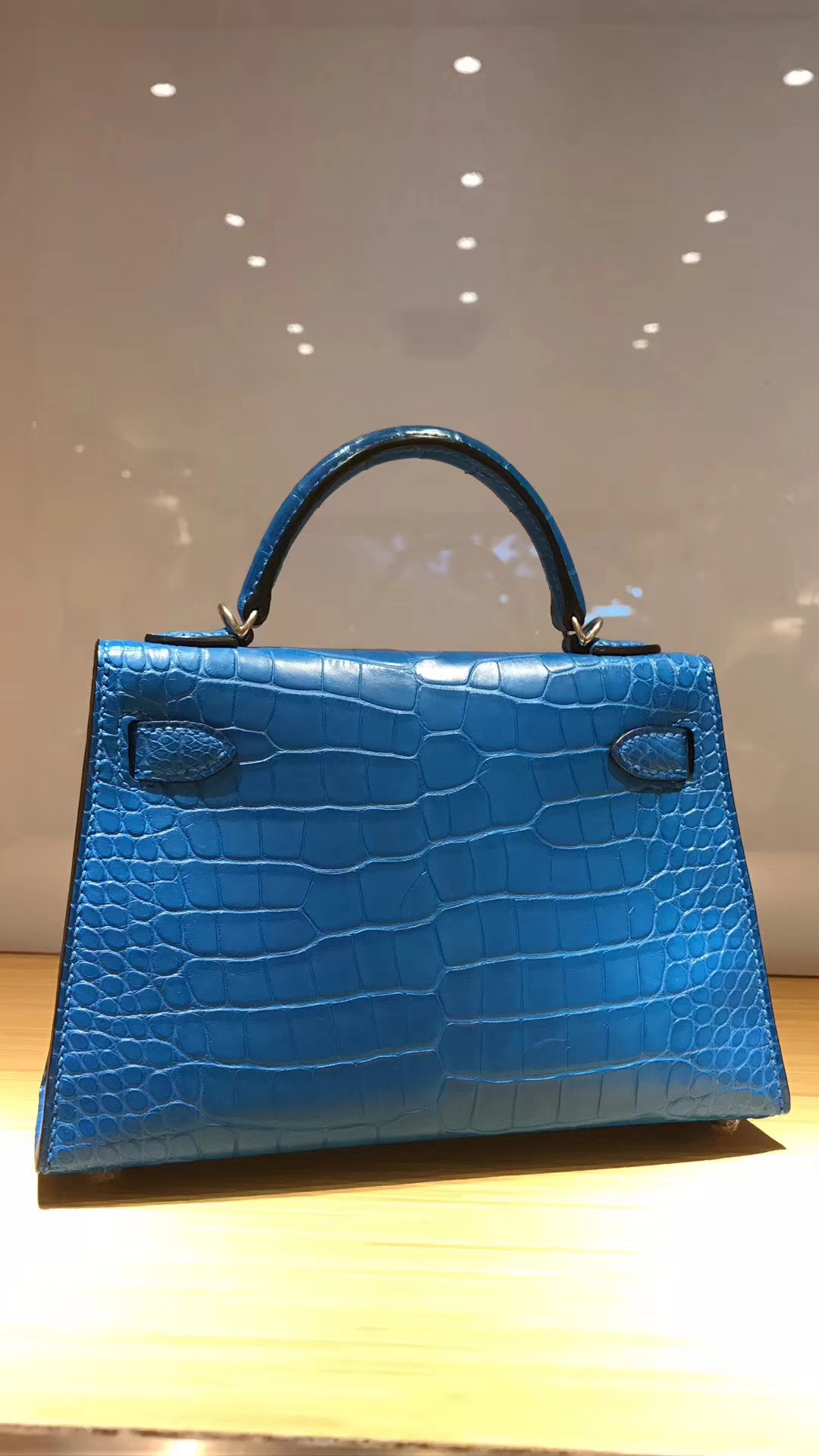 エルメスミニケリー22CM7Qギリシャブルーマットスクエアクロコダイルレザー-hermes.earth エルメスミニケリー22CM7Qギリシャブルーマットスクエアクロコダイルレザー