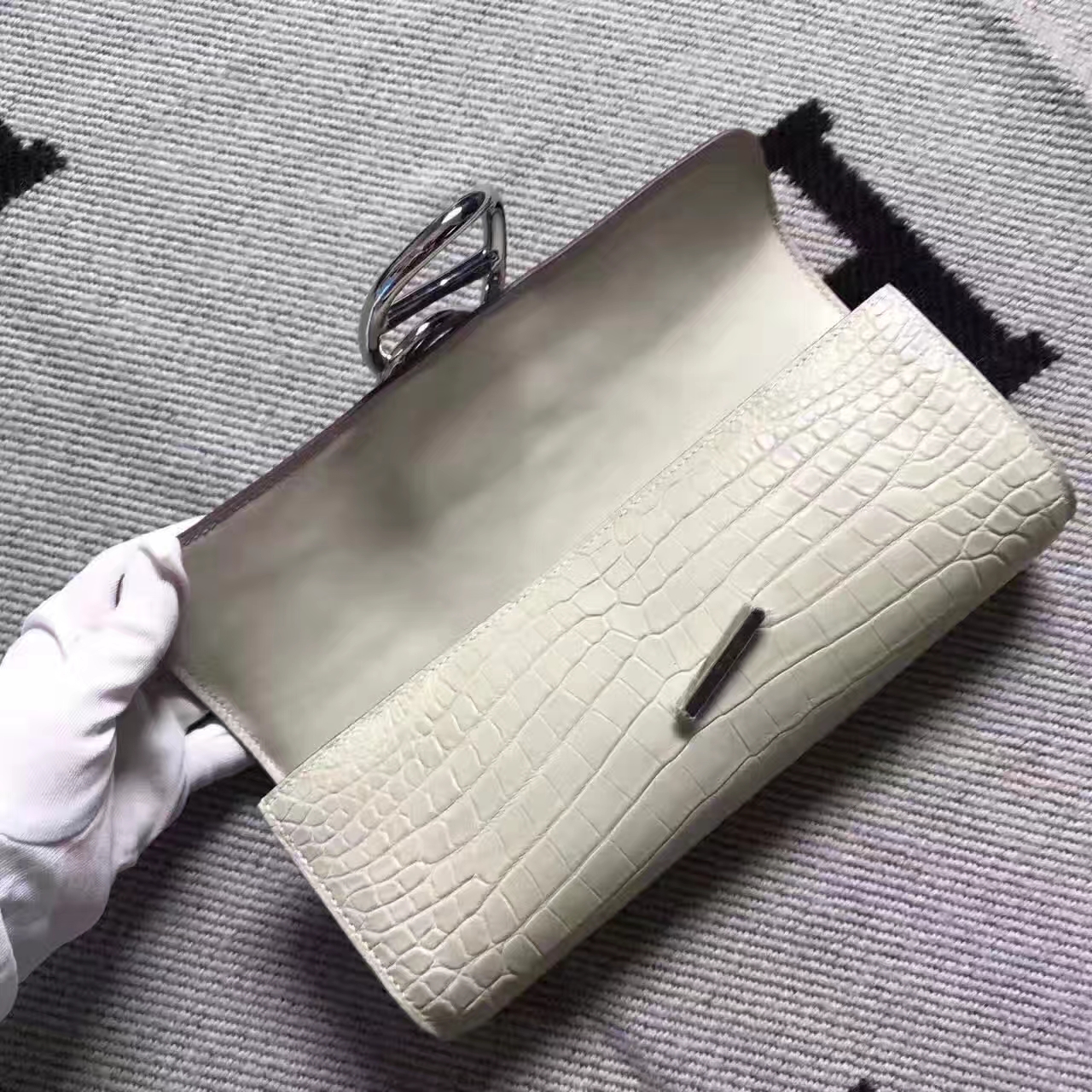 エルメスピッグノーズ財布エルメスエジークリームホワイト輸入クロコダイルレザーイブニングバッグクラッチバッグ