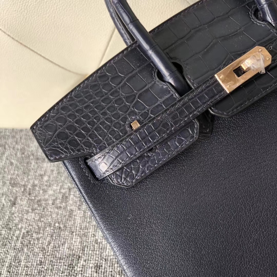 スポットエルメスタッチシリーズプラチナバッグエルメスディープシーブルークロコダイルレザーとヤギレザーBirkin25CMローズゴールドバックル