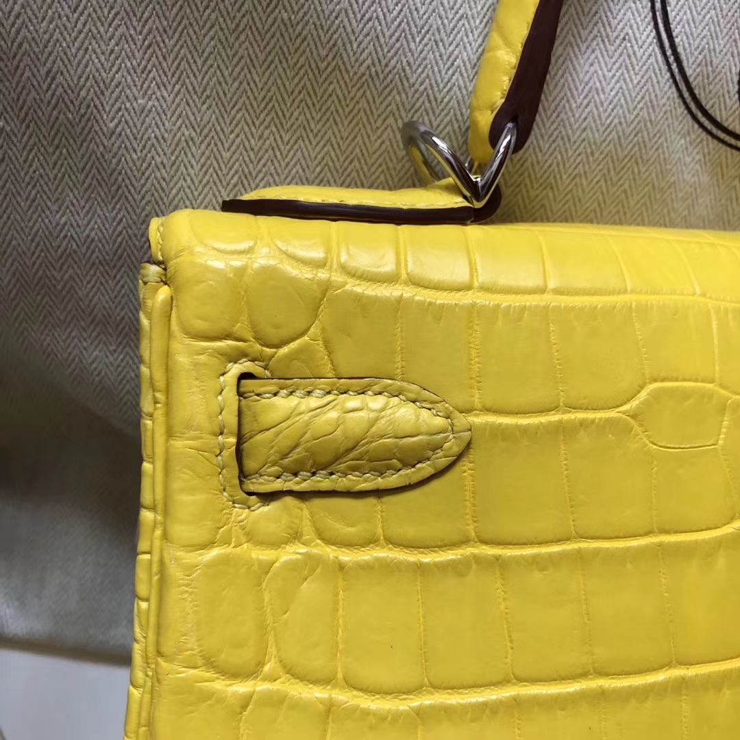 エルメスケリーバッグカスタムエルメスオリジナルマットクロコダイルレザーケリーレディースバッグ28CM9Rレモンイエローシルバーバックル