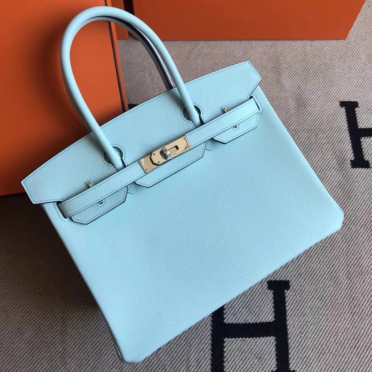 エルメスニューレディースバッグエルメス3PマカロンブルーオリジナルエプソムレザーBirkin30プラチナバッグシルバーバックル