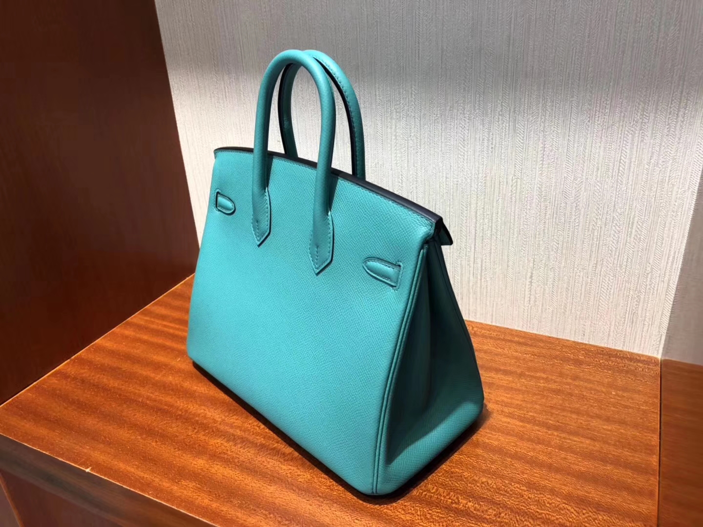 スポットエルメスバッグ価格エルメス最新カラーU1ヴェローナグリーンエプソムレザープラチナバッグBirkin25CMゴールドバックル