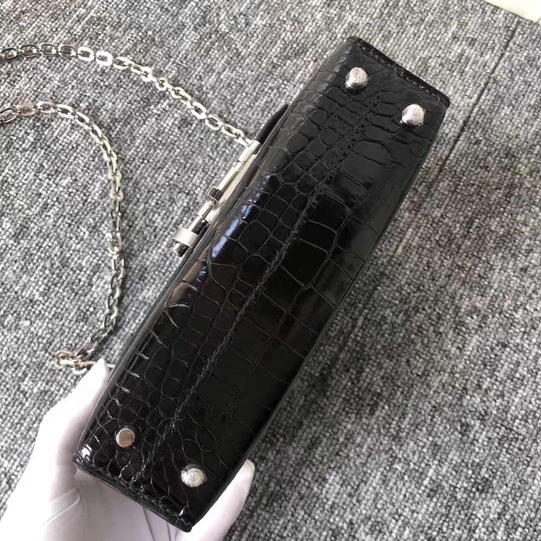 カスタマイズされたエルメスピストルバッグエルメスVerrou17.5cmCK89ブラッククロコダイルレザーシルバーバックル