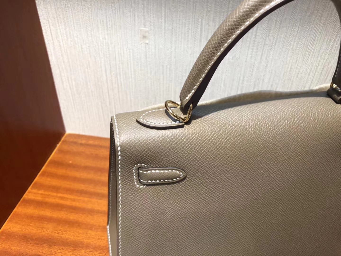 スポットエルメスケリー25CMエルメスCK18エレファントグレーパームレザーケリーバッグゴールドバックル-hermes.earth スポットエルメスケリー25CMエルメスCK18エレファントグレーパームレザーケリーバッグゴールドバックル