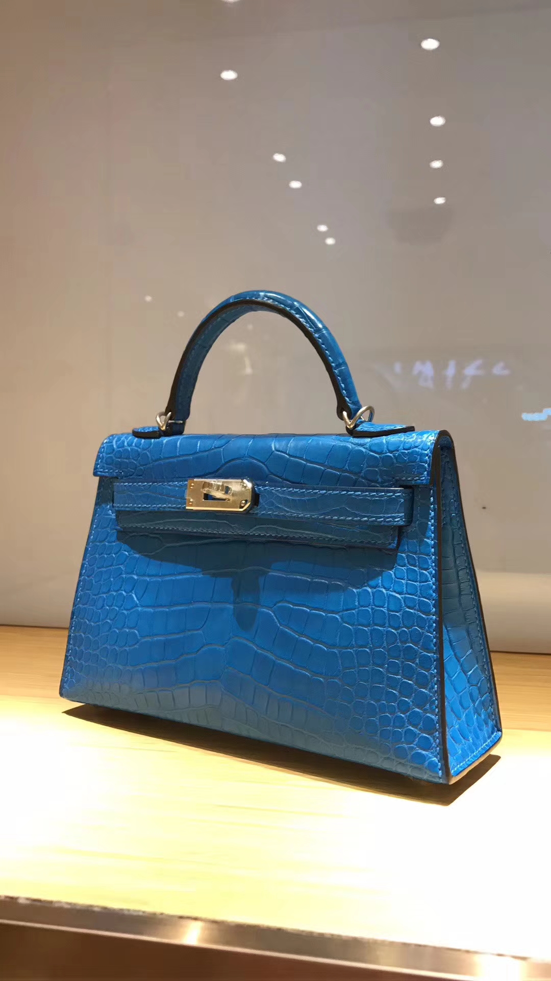 エルメスミニケリー22CM7Qギリシャブルーマットスクエアクロコダイルレザー-hermes.earth エルメスミニケリー22CM7Qギリシャブルーマットスクエアクロコダイルレザー