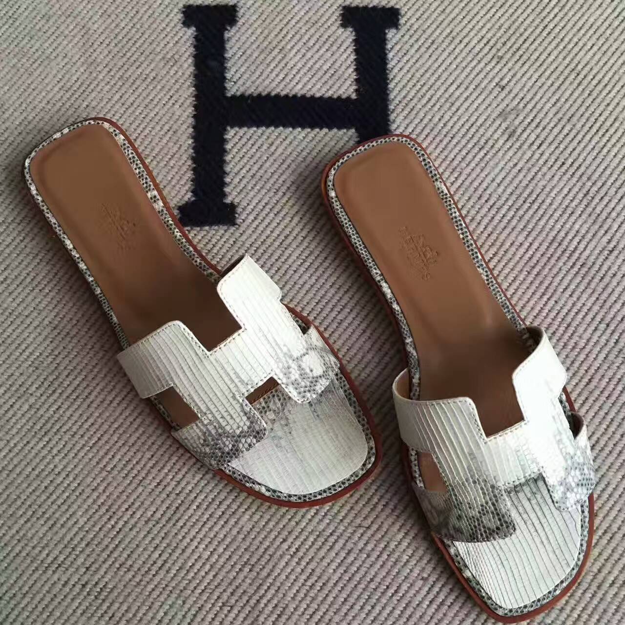 エルメスエルメス01原色/小さなヒマラヤ色輸入トップトカゲ革手作りスリッパ35-42ヤード-hermes.earth エルメスエルメス01原色/小さなヒマラヤ色輸入トップトカゲ革手作りスリッパ35-42ヤード