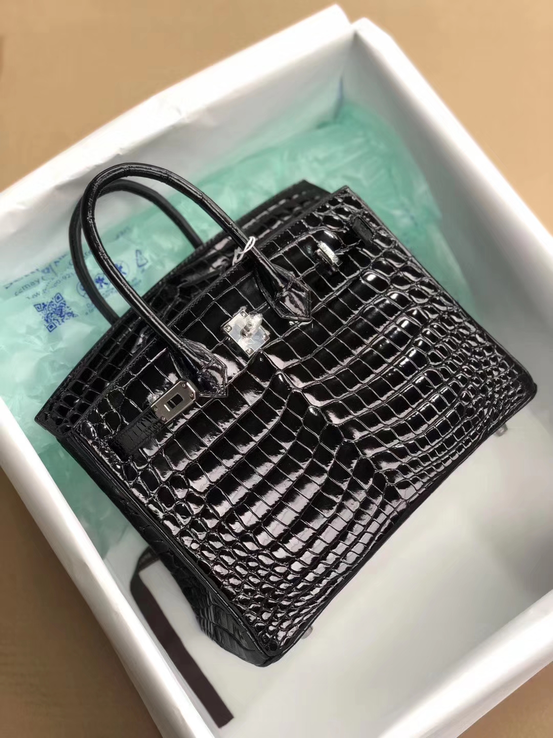 スポットエルメスプラチナバッグクロコダイルスキンエルメスシャイニーアーチビーズクロコダイルスキンBirkin25CMCK89ブラックシルバーバックル