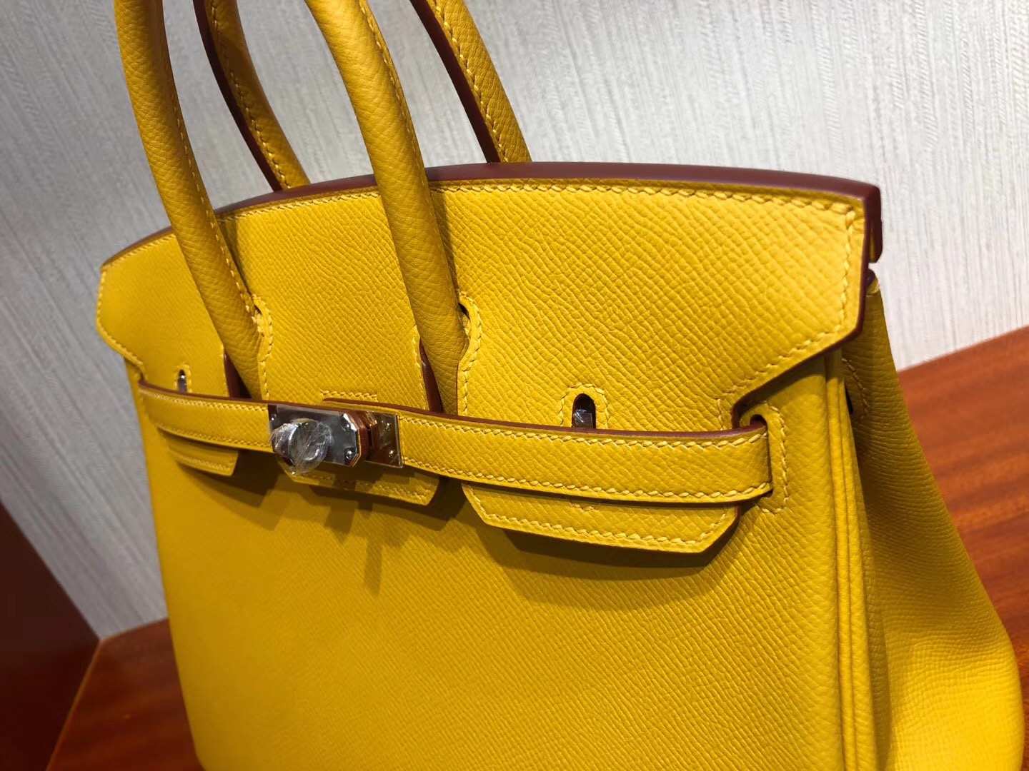 エルメスバッグ卸売エルメスオリジナルパームグレイン牛革Birkin25プラチナバッグ9Dアンバーイエローシルバーバックル