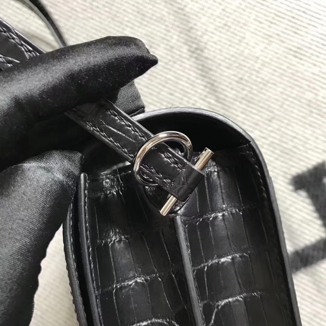 エルメスピッグノーズバッグエルメスルーリス19CMブラックマットクロコダイルレザーシルバーバックル-hermes.earth エルメスピッグノーズバッグエルメスルーリス19CMブラックマットクロコダイルレザーシルバーバックル