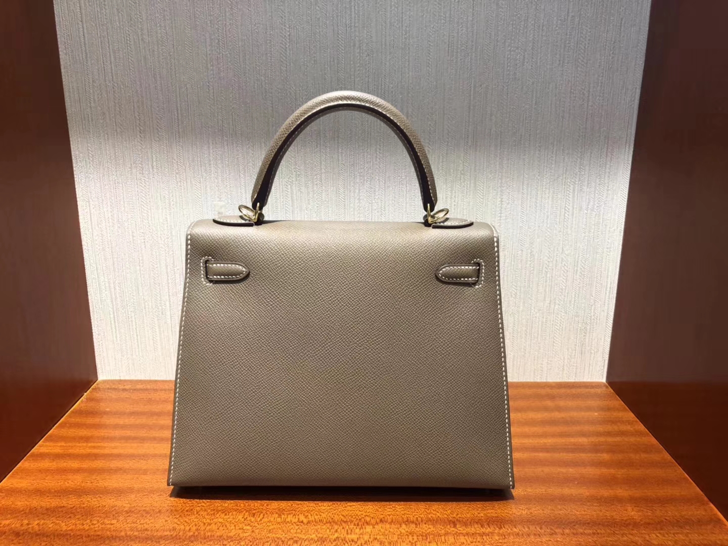 スポットエルメスケリー25CMエルメスCK18エレファントグレーパームレザーケリーバッグゴールドバックル-hermes.earth スポットエルメスケリー25CMエルメスCK18エレファントグレーパームレザーケリーバッグゴールドバックル