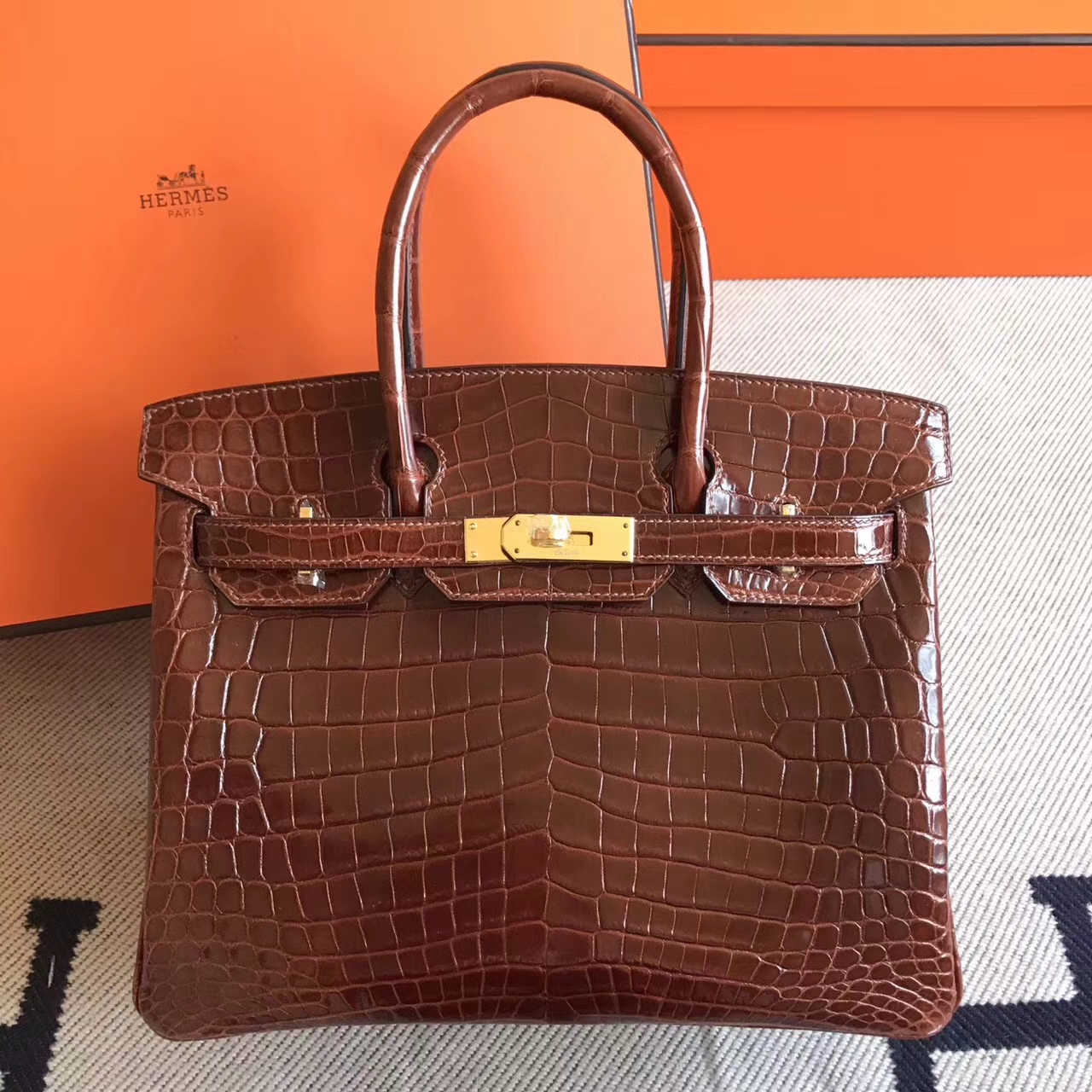 エルメスニューレディースバッグエルメスシャイニーツーポイントクロコダイルレザープラチナバッグBirkin30cmCK31ハニーブラウンゴールドバックル