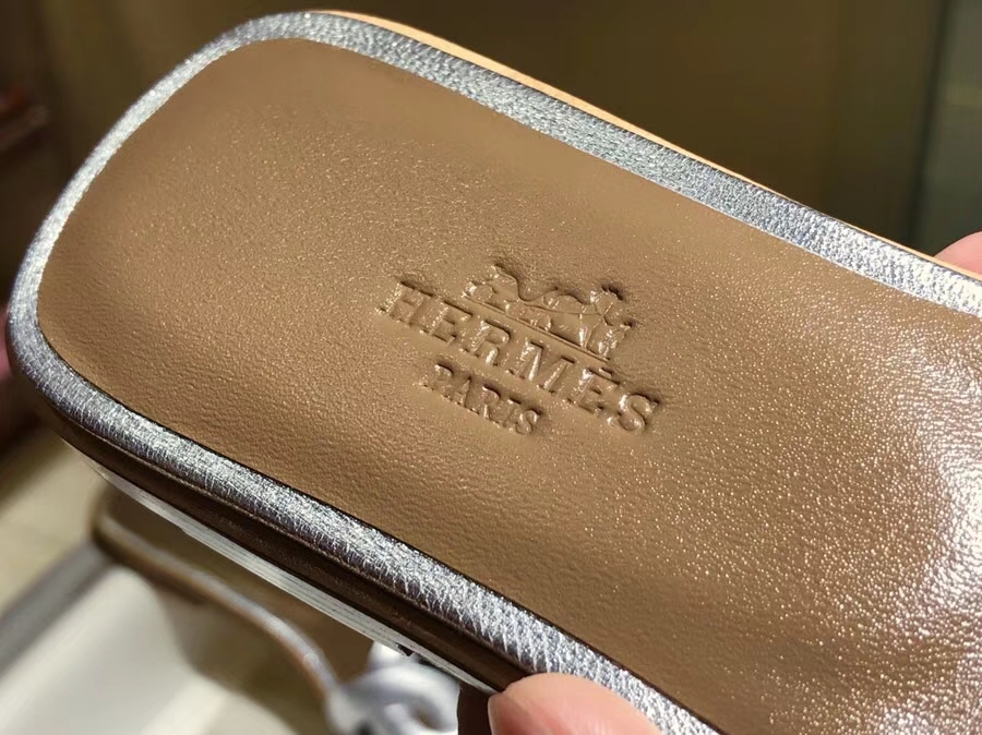 専用カスタムエルメスエルメスニューピッグノーズリングバックルフラットスリッパ35〜41ヤードシルバー