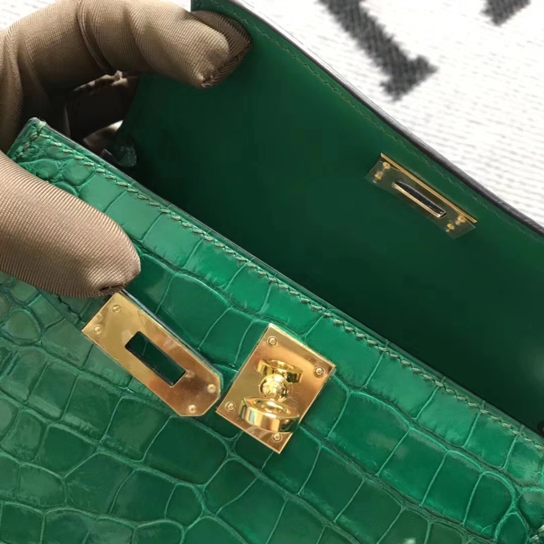 エルメスミニケリーバッグ2世代エルメスミニケリー-2エメラルドグリーンシャイニークロコダイルレザーゴールドバックル
