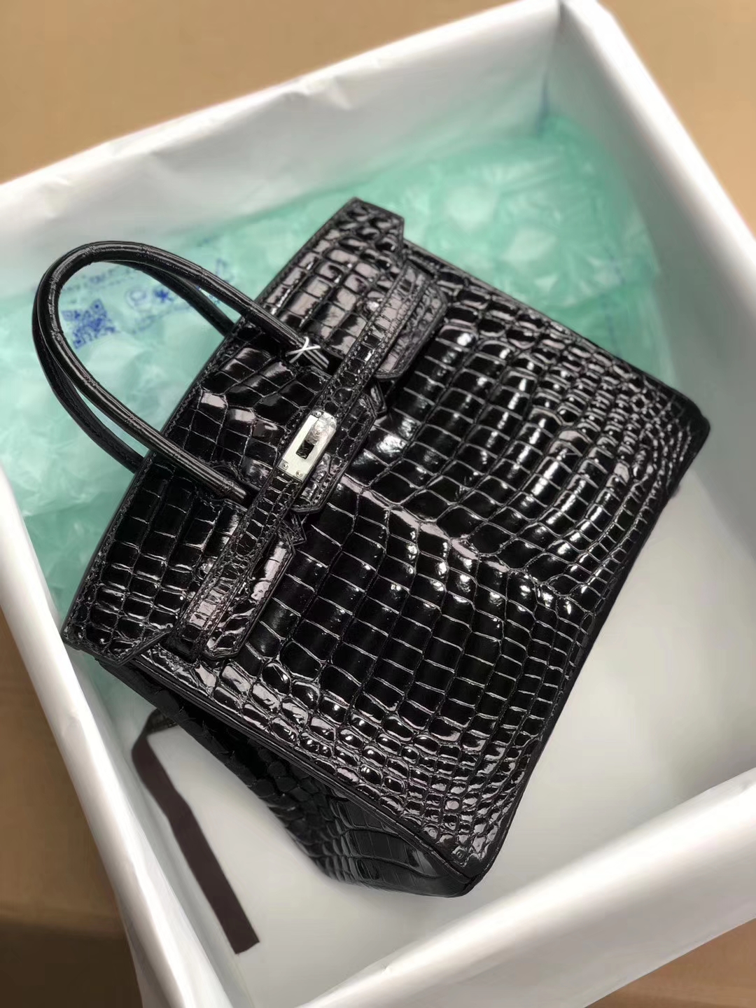 スポットエルメスプラチナバッグクロコダイルスキンエルメスシャイニーアーチビーズクロコダイルスキンBirkin25CMCK89ブラックシルバーバックル