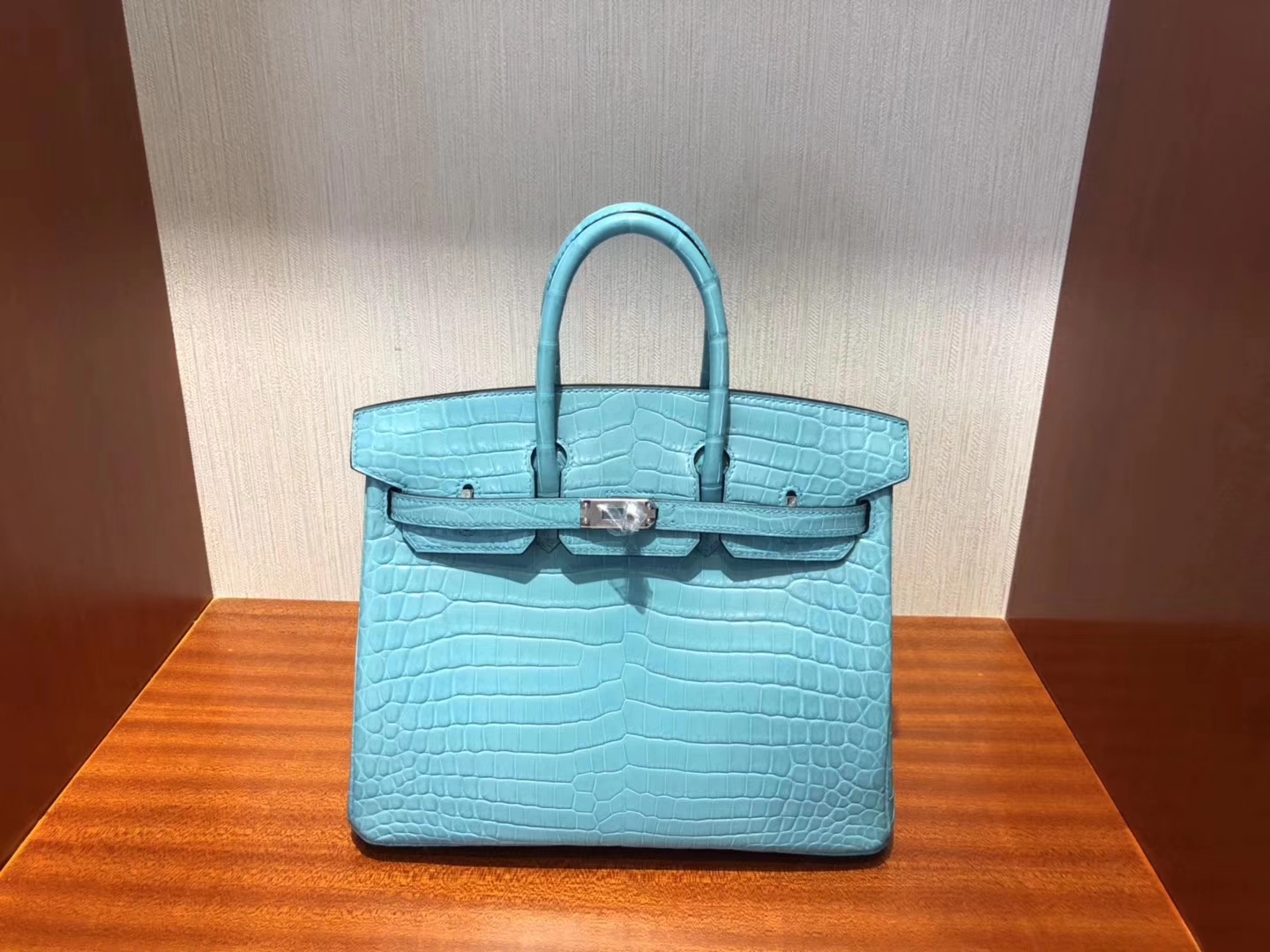 スポットエルメスクロコダイルレザーレディースバッグエルメス輸入マットクロコダイルレザーBirkin25プラチナバッグ3Zセントシルブルーシルバーバックル