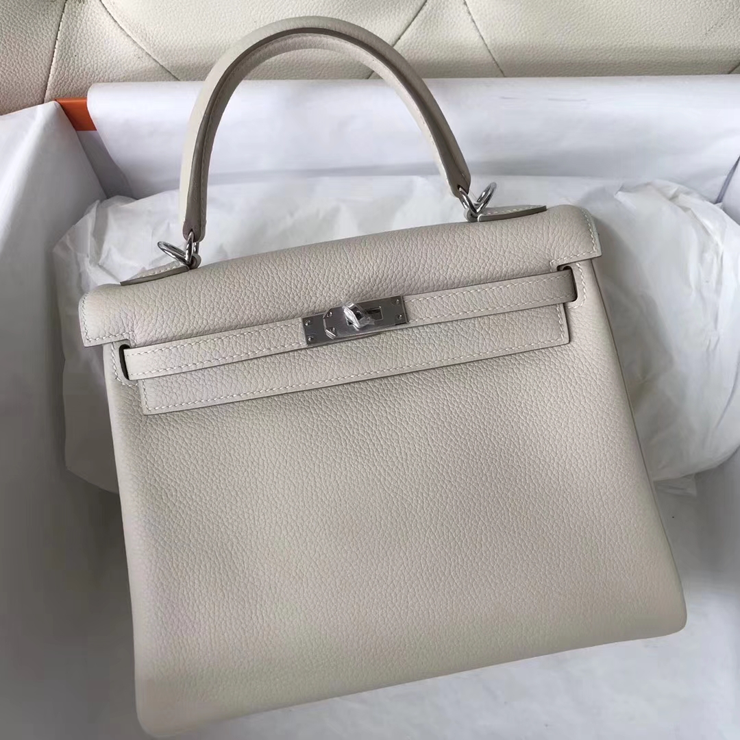 エルメスクラシックウィメンズバッグエルメスケリー25CMCK10ミルクシェイクホワイトオリジナルトーゴレザーケリーバッグシルバーバックル