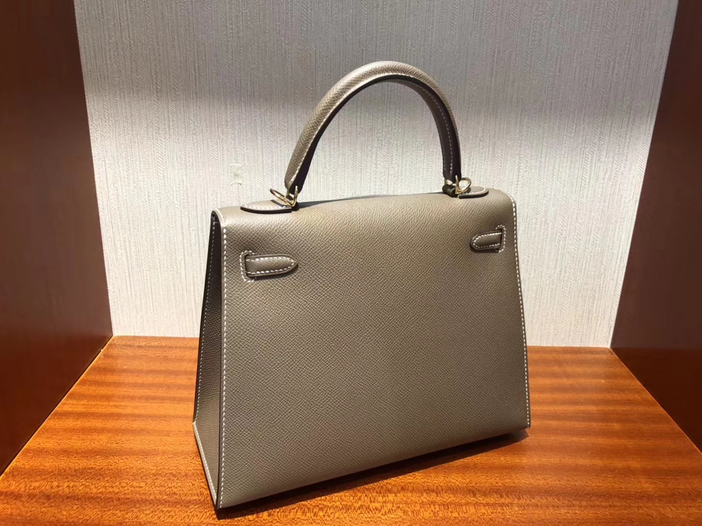 スポットエルメスケリー25CMエルメスCK18エレファントグレーパームレザーケリーバッグゴールドバックル-hermes.earth スポットエルメスケリー25CMエルメスCK18エレファントグレーパームレザーケリーバッグゴールドバックル