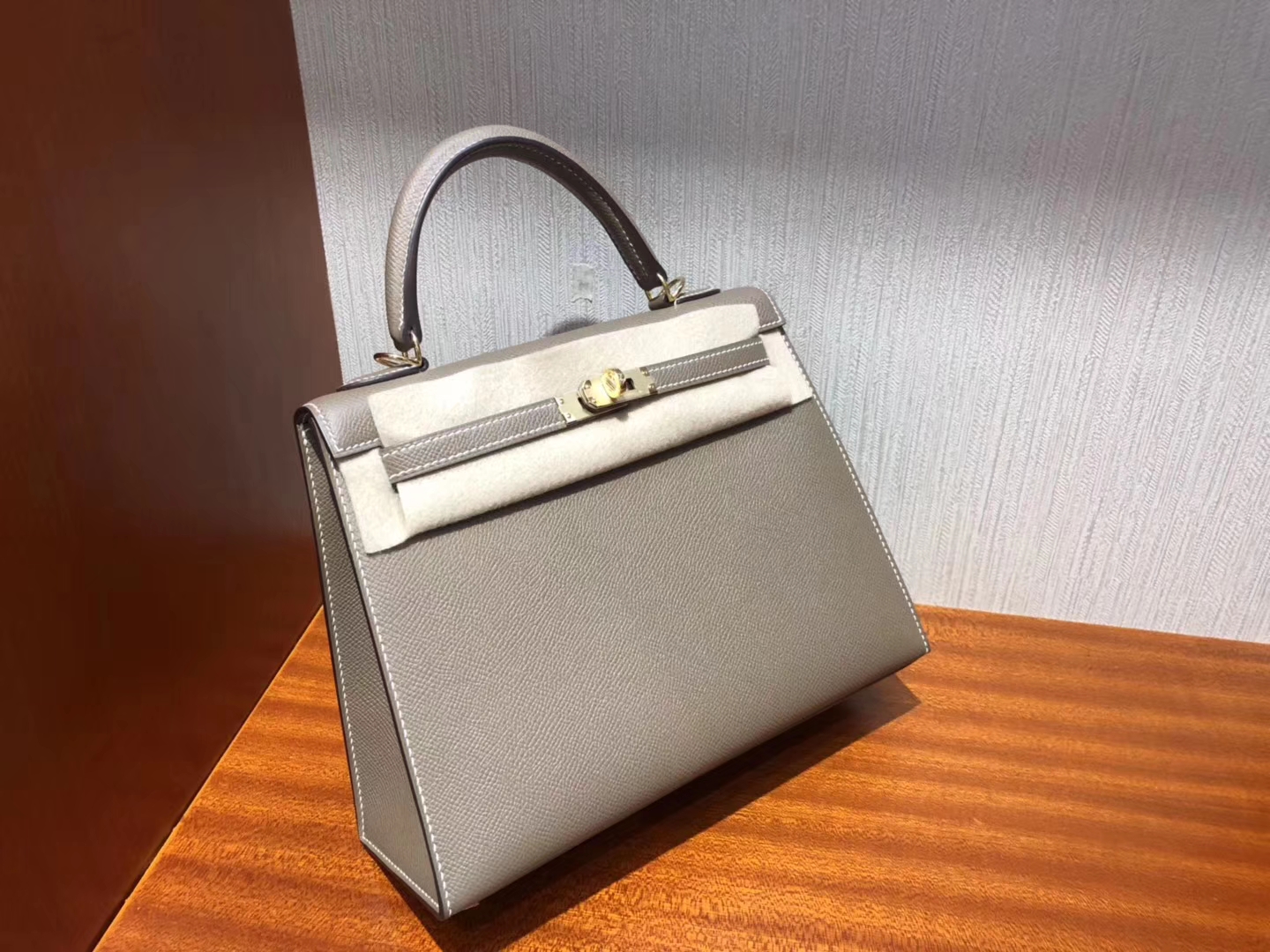 スポットエルメスケリー25CMエルメスCK18エレファントグレーパームレザーケリーバッグゴールドバックル-hermes.earth スポットエルメスケリー25CMエルメスCK18エレファントグレーパームレザーケリーバッグゴールドバックル