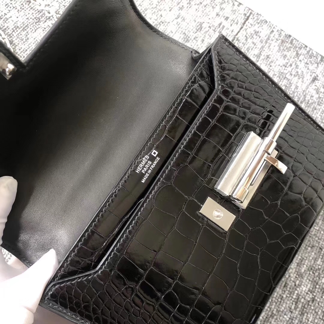 カスタマイズされたエルメスピストルバッグエルメスVerrou17.5cmCK89ブラッククロコダイルレザーシルバーバックル