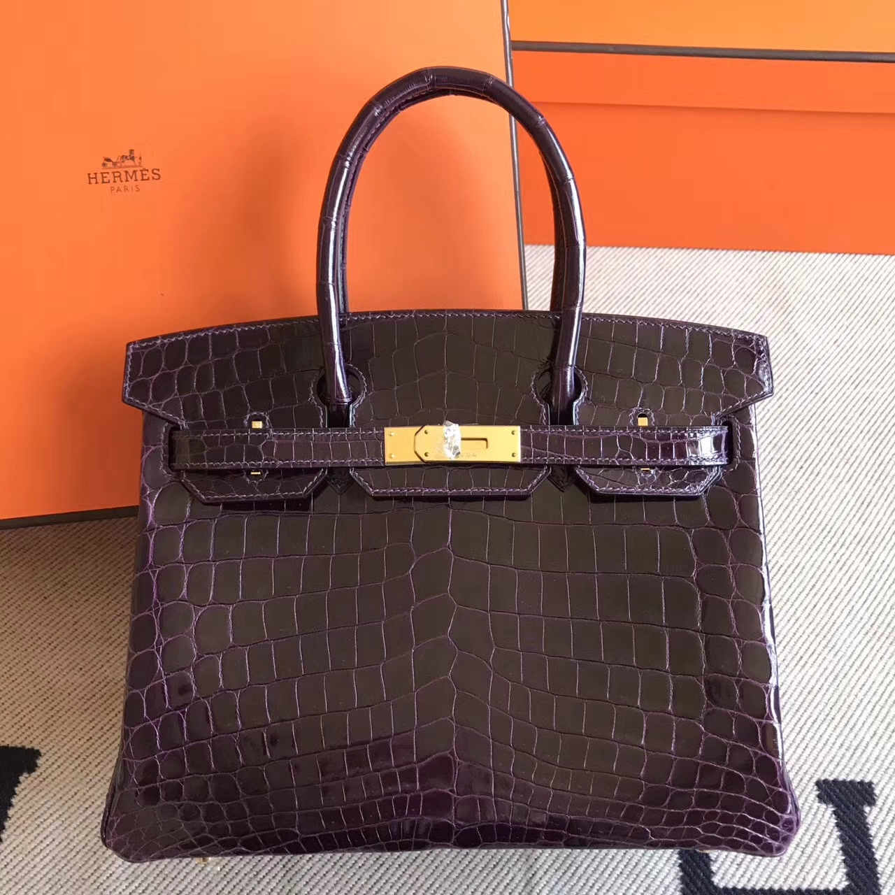 エルメスレディースバッグサイズエルメス9GクリスタルパープルシャイニークロコダイルレザーBirkin30プラチナバッグゴールドバックル