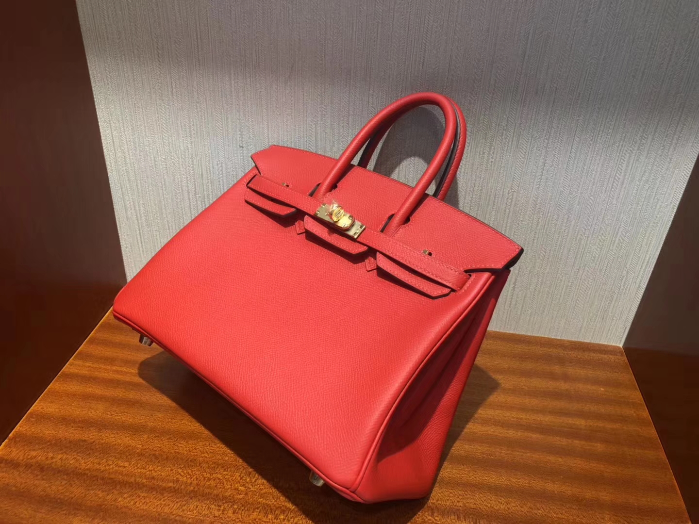 スポットエルメスプラチナバッグエルメス2019最新カラーS3ハートレッドエプソムレザーBirkin25CMゴールドバックル