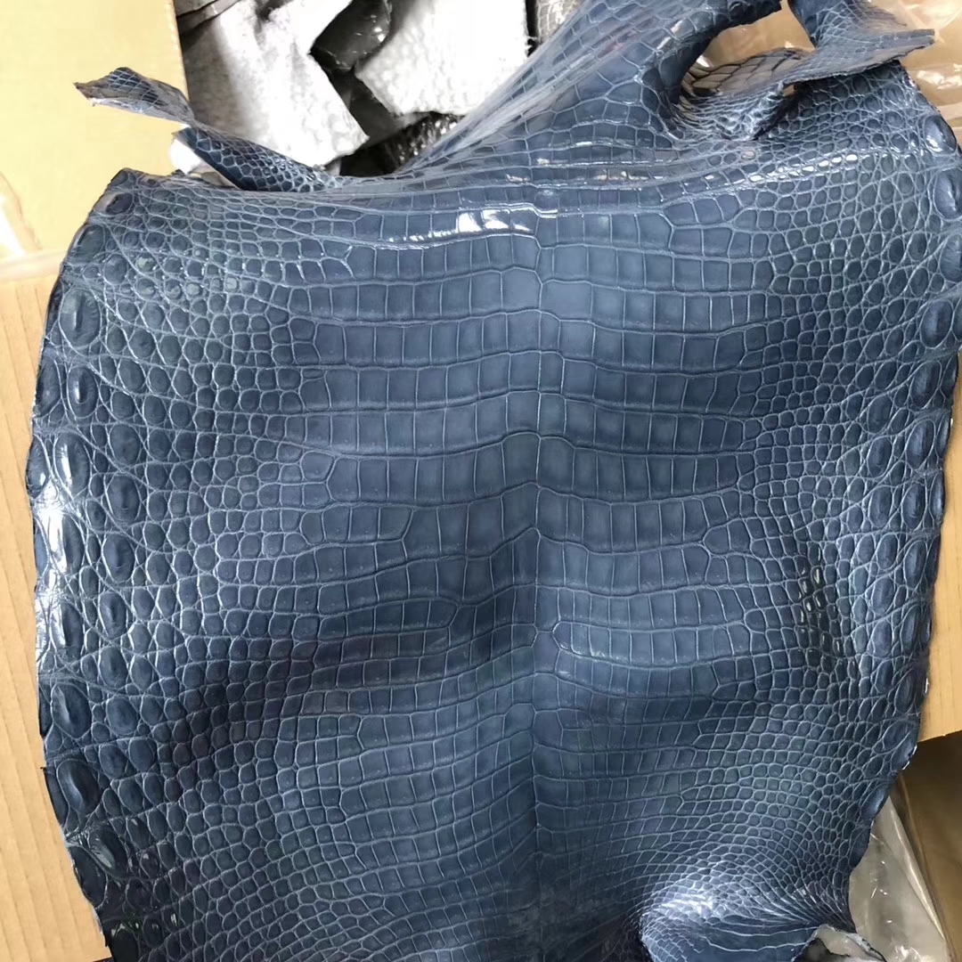 光沢のあるオーストラリア湾のクロコダイルスキンに新しいエルメスCK75デニムブルーはカスタマイズ可能Birkin30/Kelly28CM