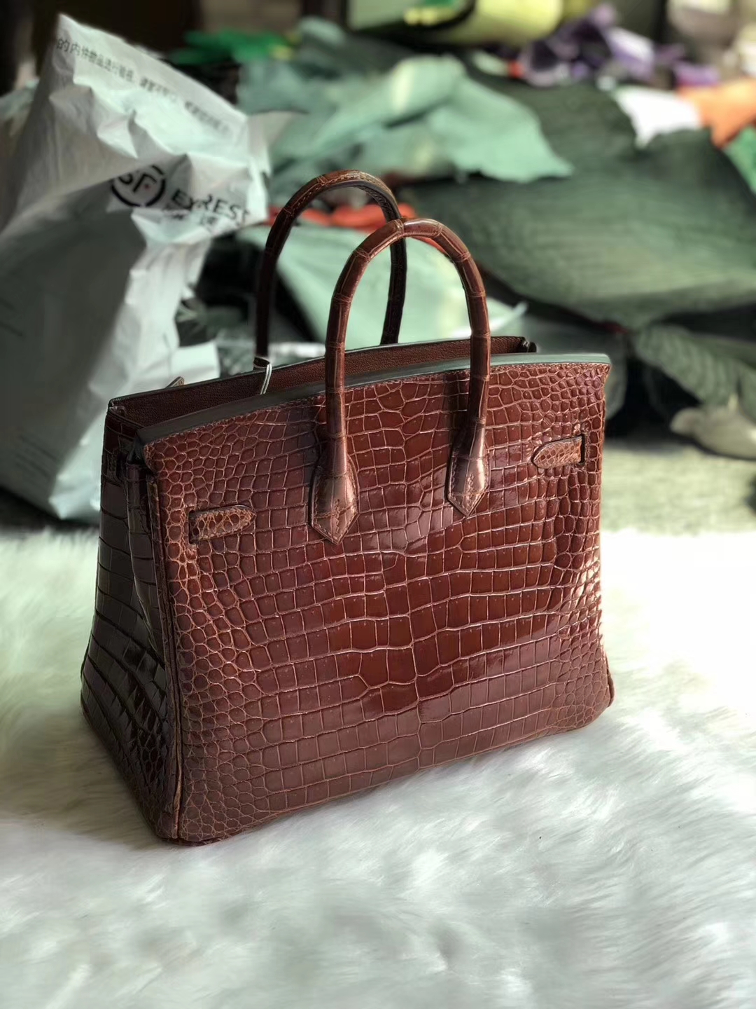 エルメスバーキンバッグエルメスシャイニーベイクロコダイルレザープラチナバッグBirkin25CMゴールドバックル